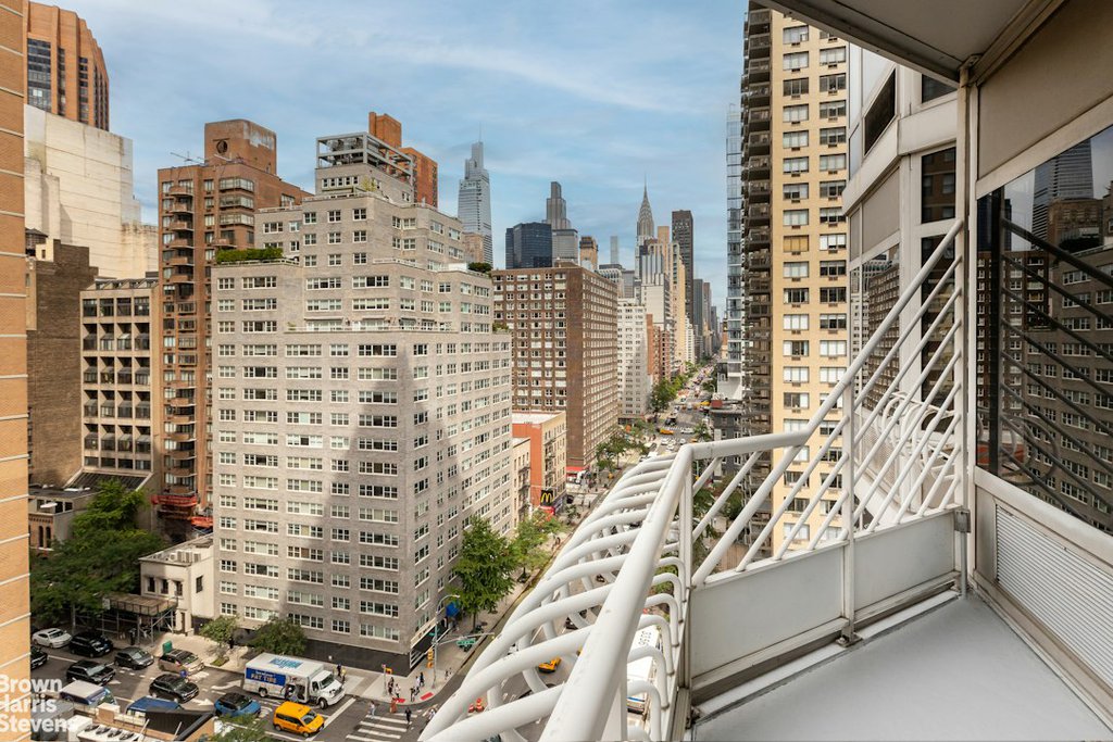 200 East 32nd Street, Unit 12D photo 19