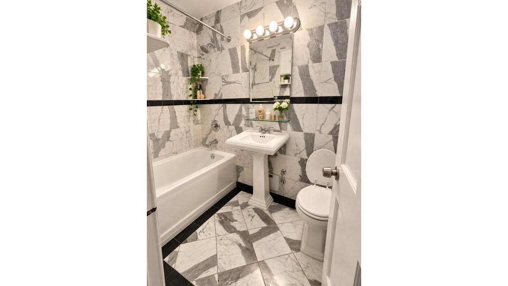 404 East 66th Street, Unit PHB photo 9