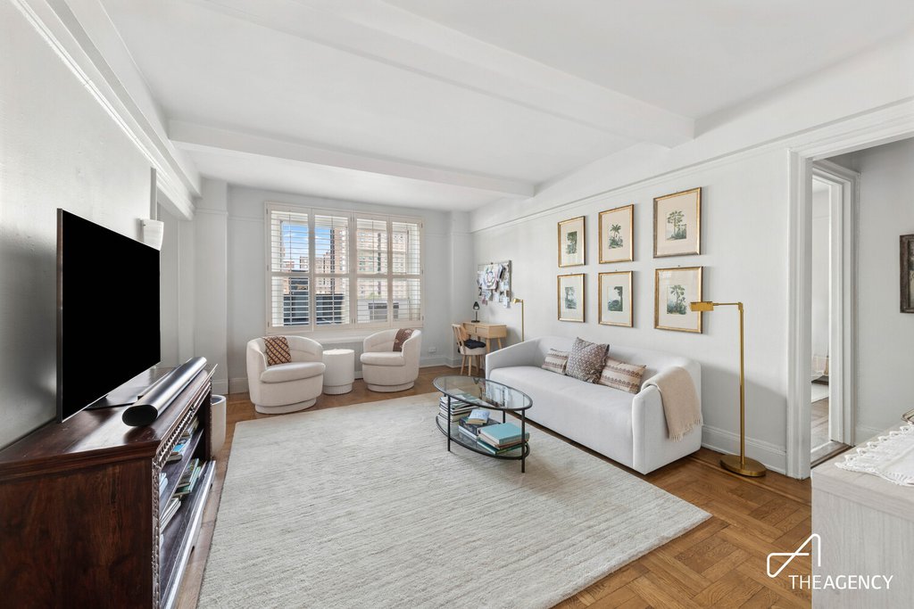 410 Central Park West, Unit 9D photo 2