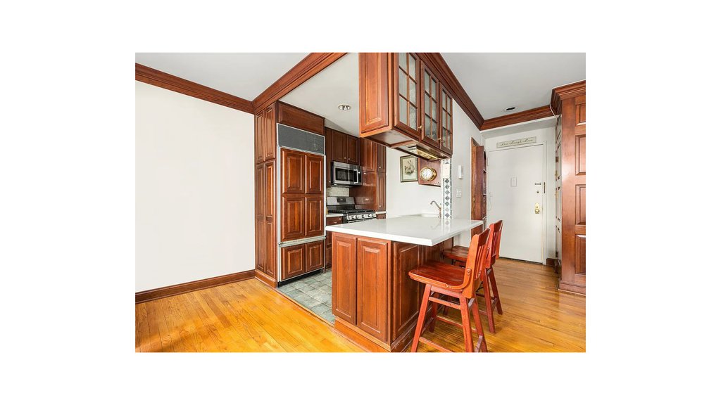34 West 74th Street, Unit PHB photo 4