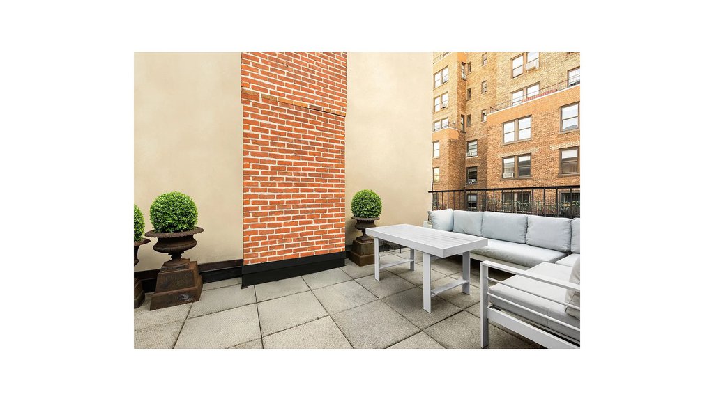 34 West 74th Street, Unit PHB photo 5