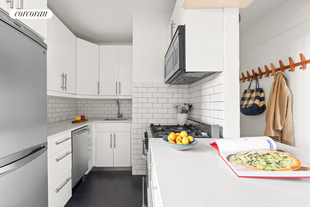 101 Lafayette Avenue, Unit 4A photo 8