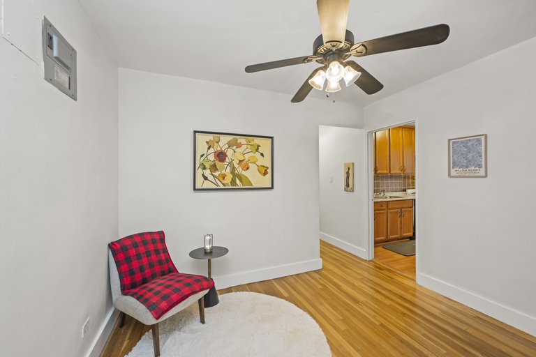 61 Oliver Street, Unit 2V photo 4