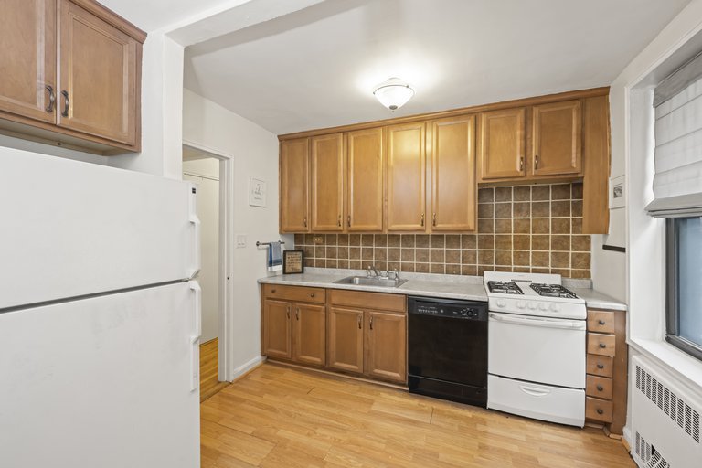 61 Oliver Street, Unit 2V photo 7