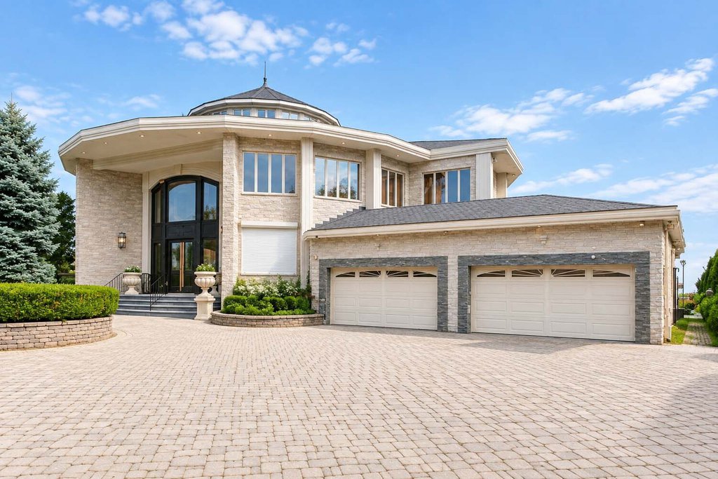 150 Nicolosi Drive – For Sale photo 2