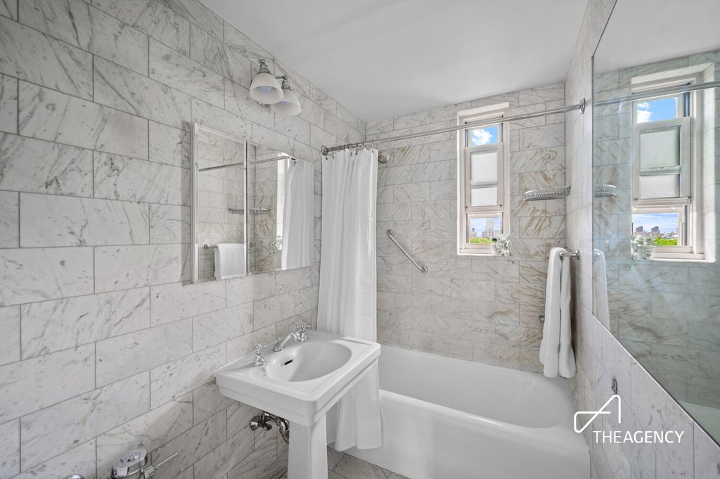 410 Central Park West, Unit 9A photo 7