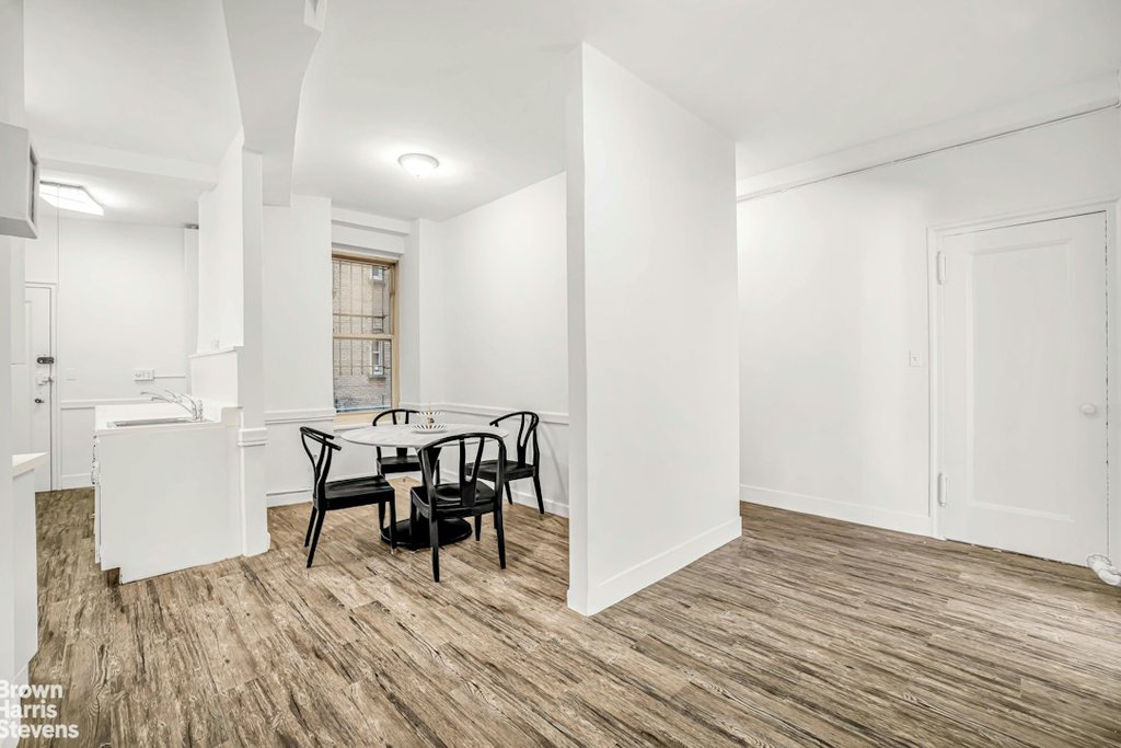 180 Riverside Drive, Unit 3B photo 8