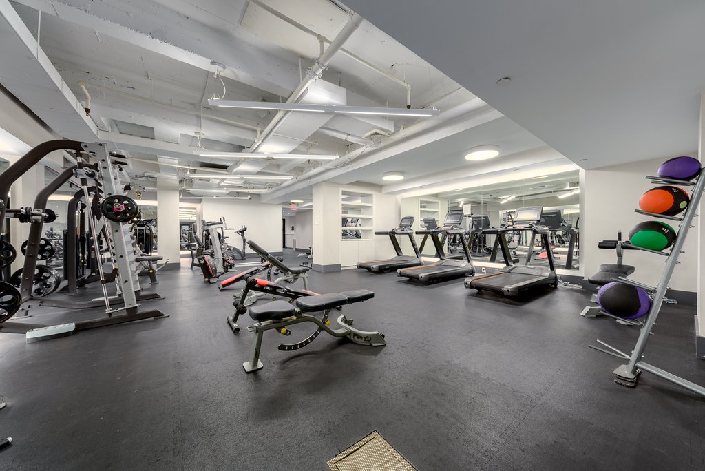416 West 52nd Street, Unit 305 photo 8