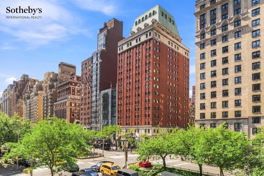 71 Park Avenue, Unit 3B photo 2