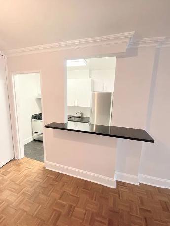 442 West 57th Street, Unit 7D photo 2
