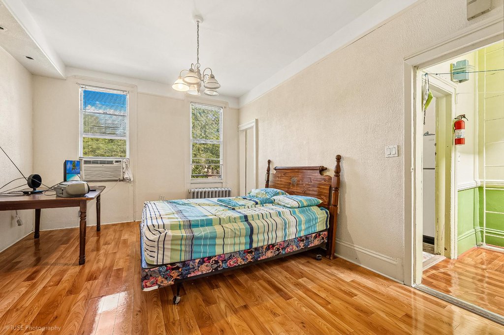 35 Melrose Street – For Sale photo 8