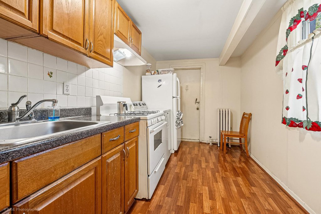 35 Melrose Street – For Sale photo 20