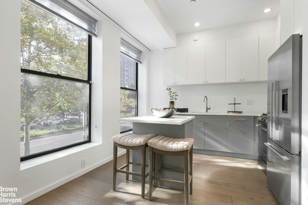 151 Lenox Avenue, Unit 2 photo 3