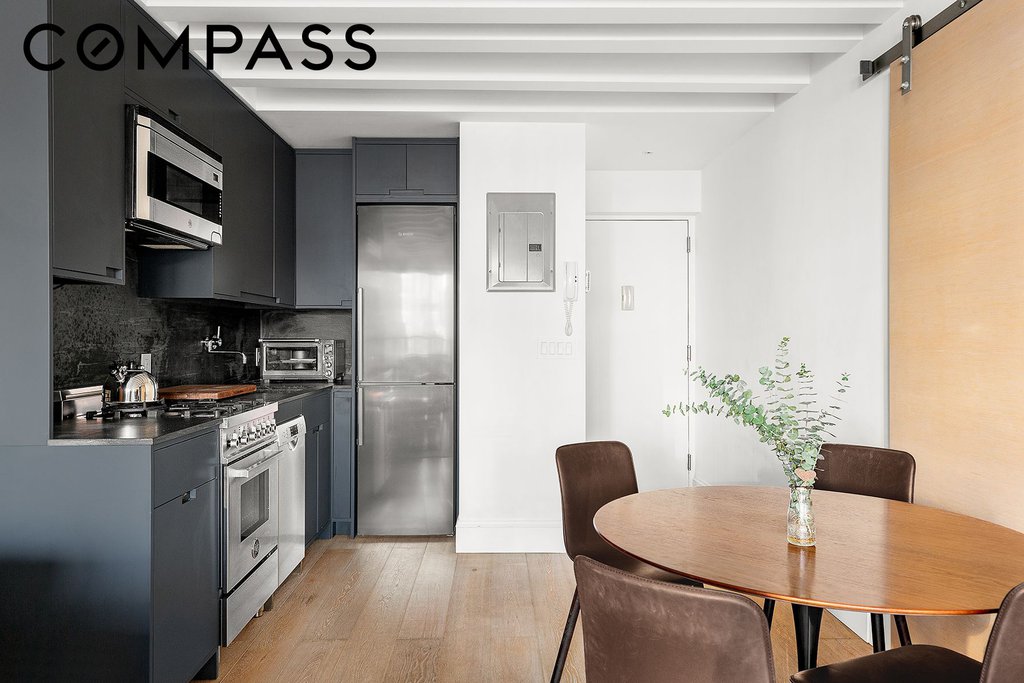 366 West 11th Street, Unit 8A photo 5