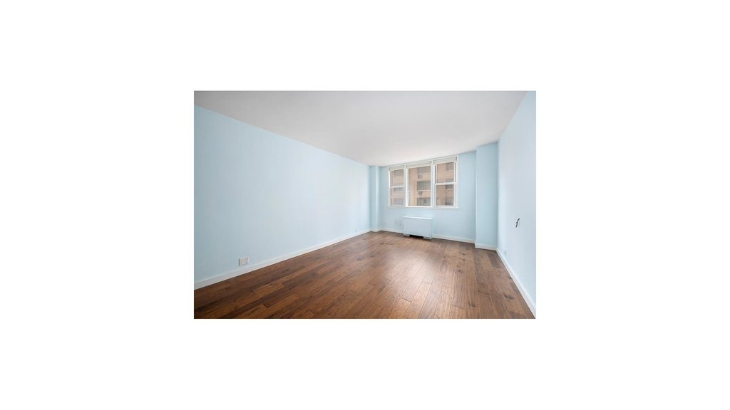 201 East 36th Street, Unit 8B photo 5
