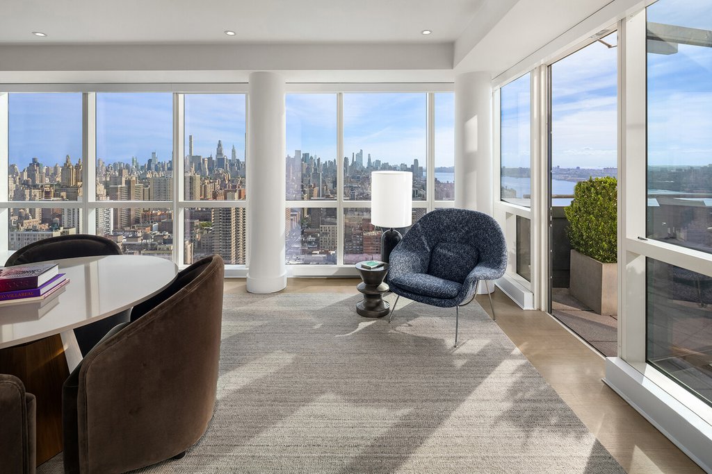 2628 Broadway, Unit PH photo 4