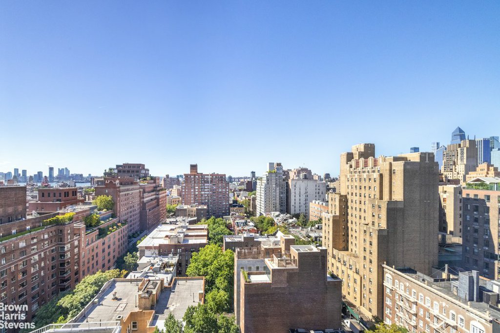 101 West 12th Street, Unit 20B photo 3