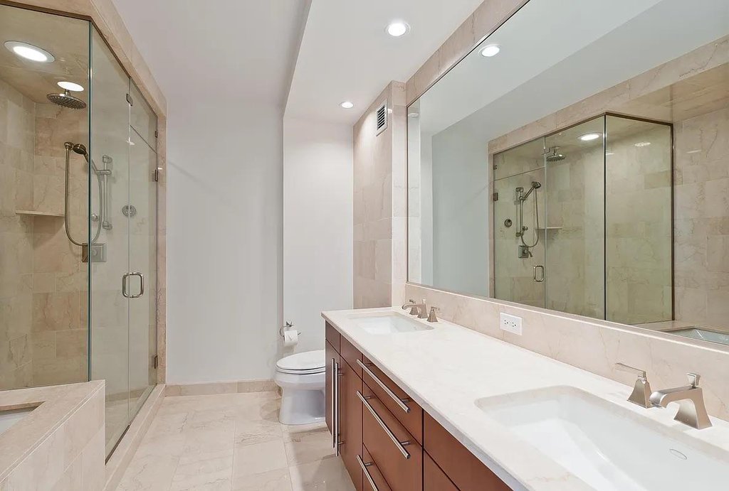 240 Riverside Boulevard, Unit 10AT photo 7