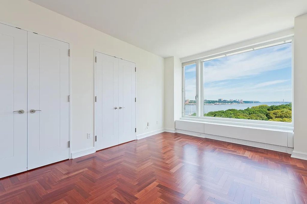 240 Riverside Boulevard, Unit 10AT photo 9