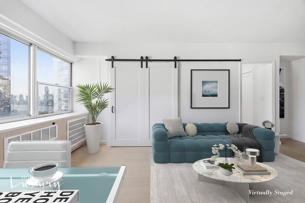 333 East 46th Street, Unit 17E photo 5