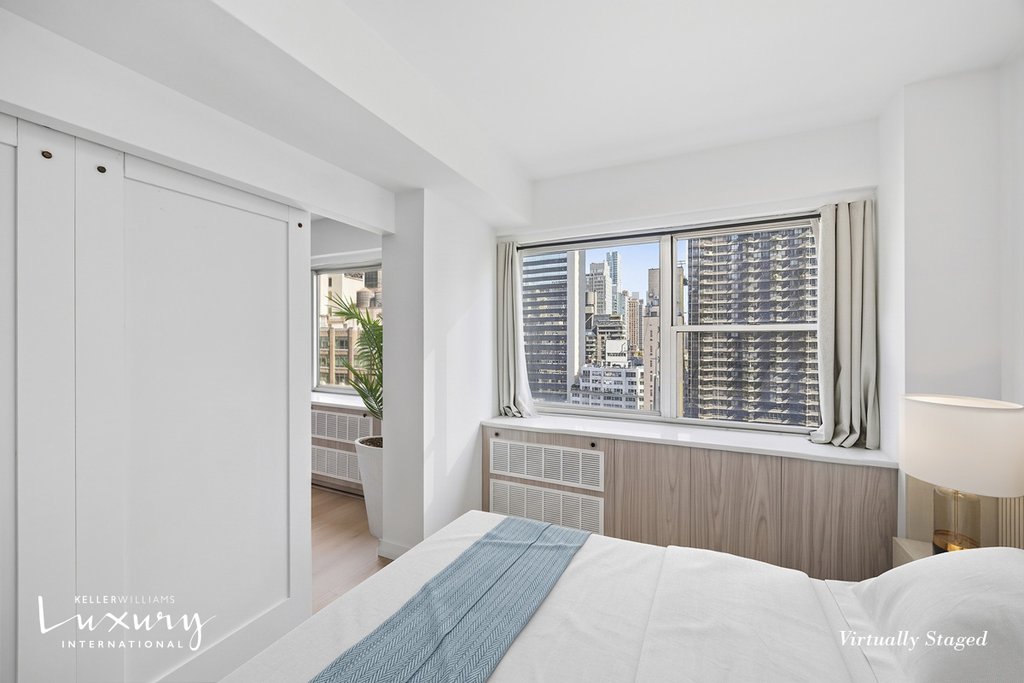333 East 46th Street, Unit 17E photo 17