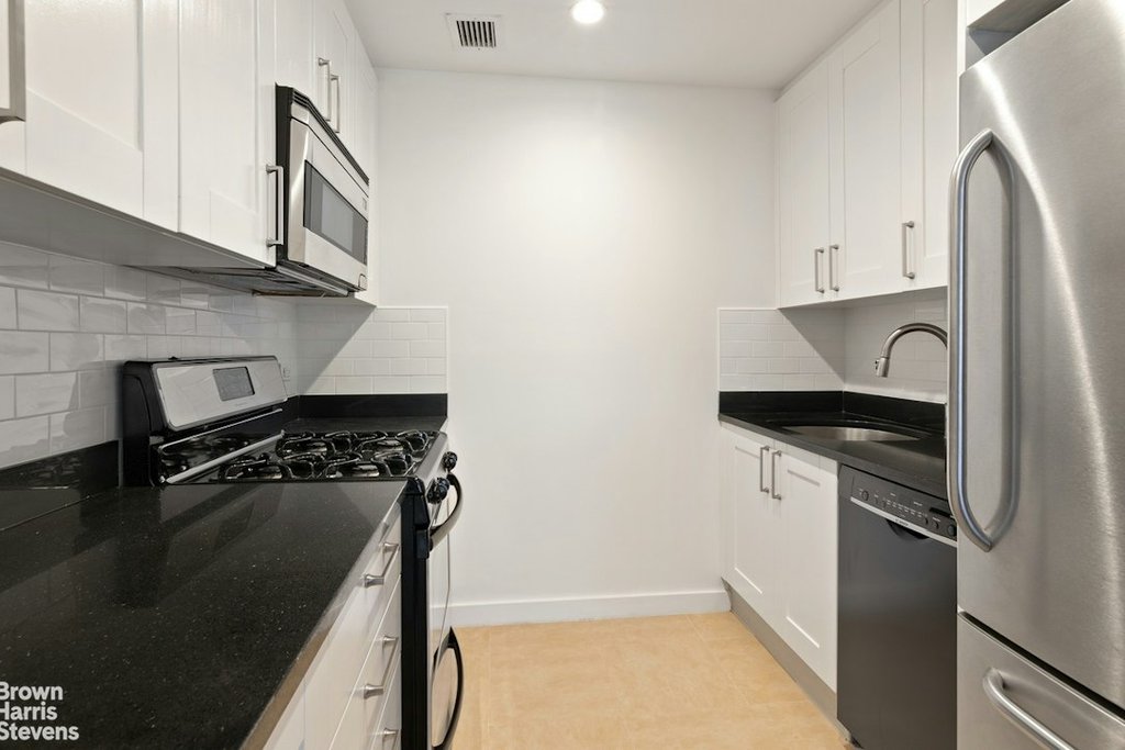 310 West 120th Street, Unit 5C photo 4