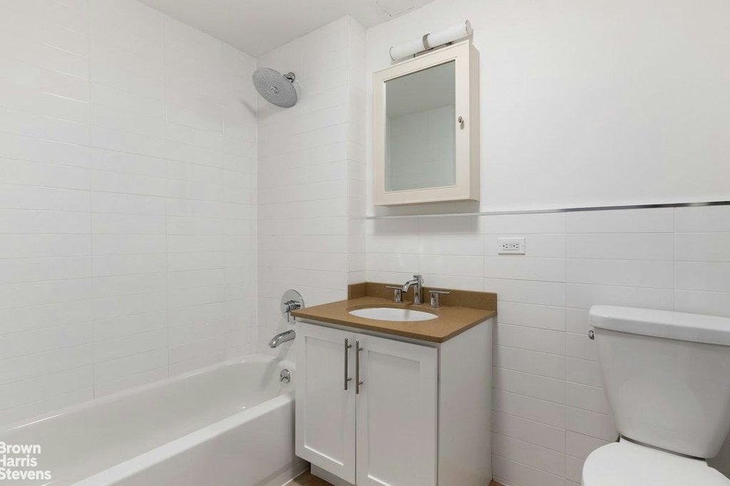 310 West 120th Street, Unit 5C photo 6