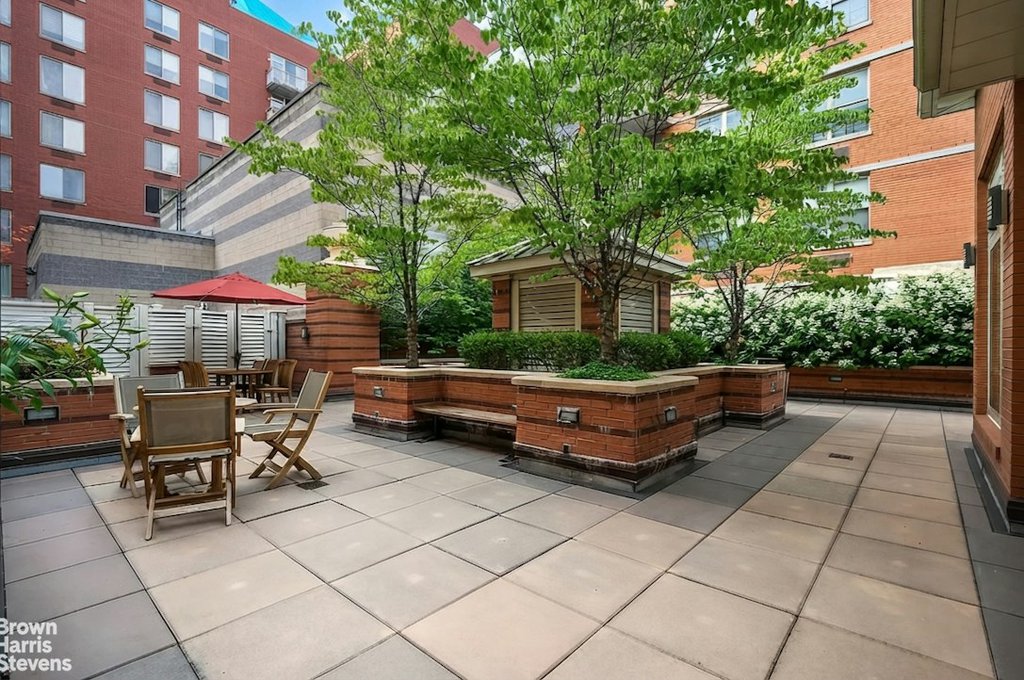 310 West 120th Street, Unit 5C photo 7