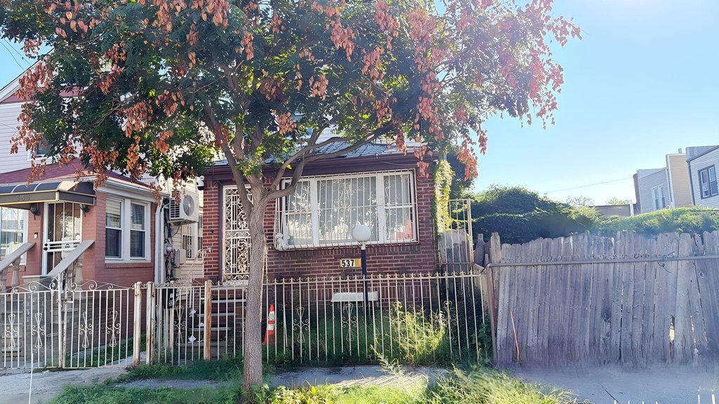 537 East 39th Street – For Sale photo 4