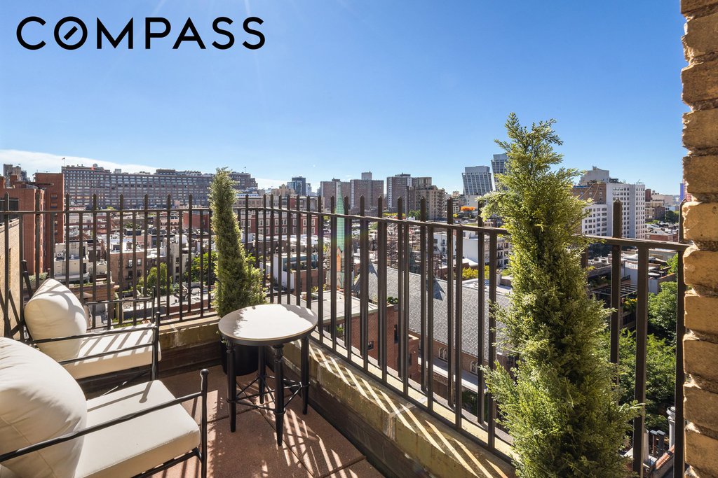 300 West 23rd Street, Unit 13K photo 8