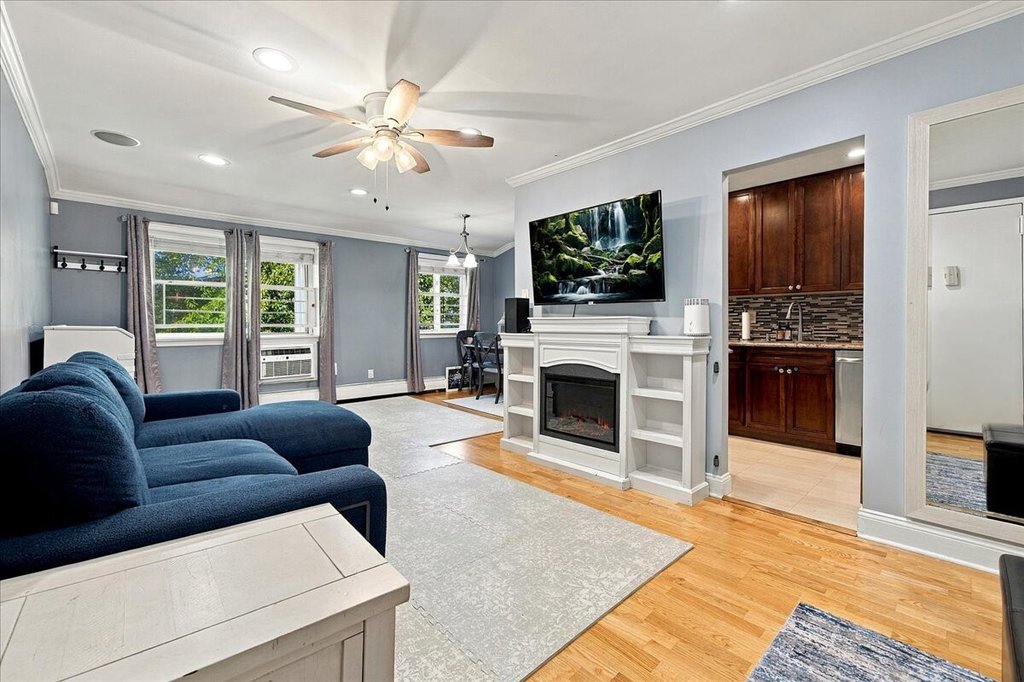 23 Gadsen Place, Unit 2A