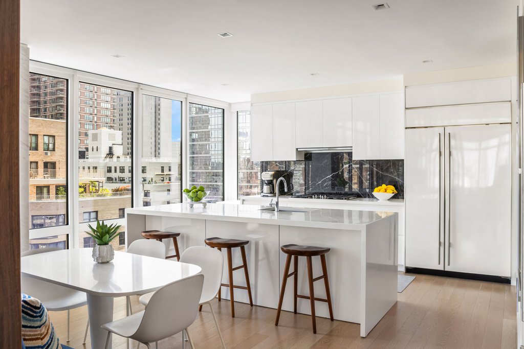 1355 First Avenue, Unit 17 photo 6