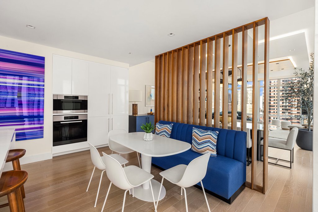 1355 First Avenue, Unit 17 photo 9