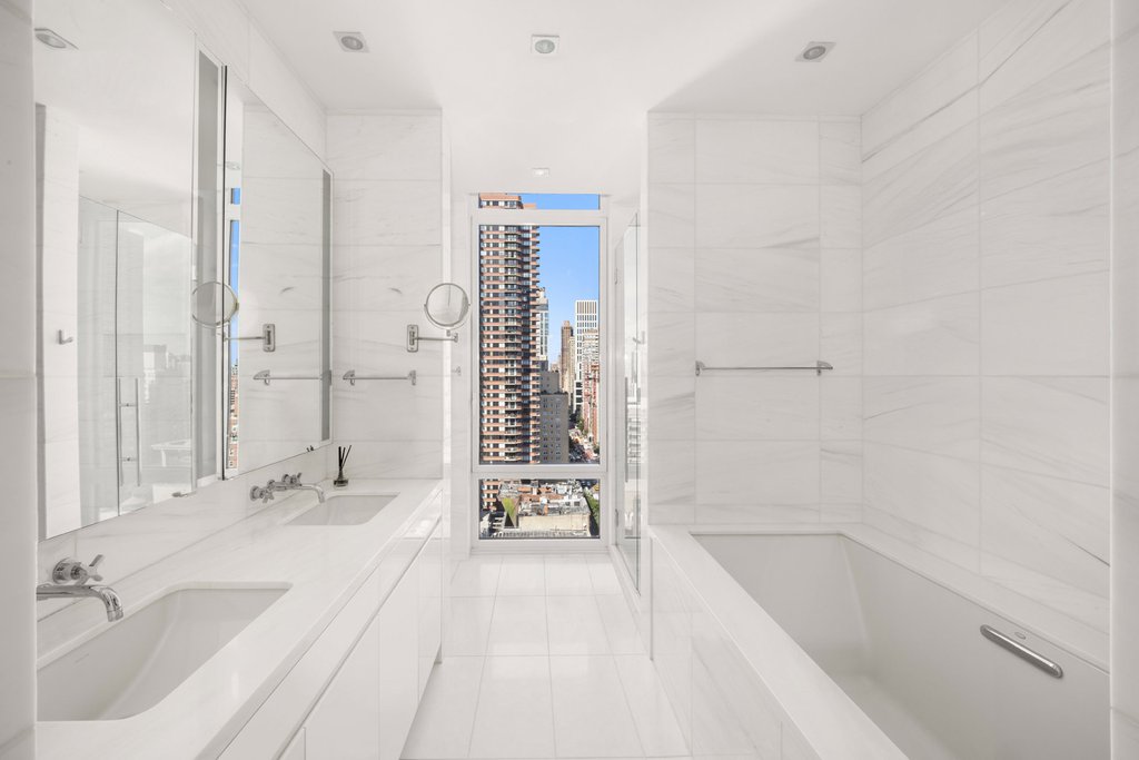 1355 First Avenue, Unit 17 photo 15