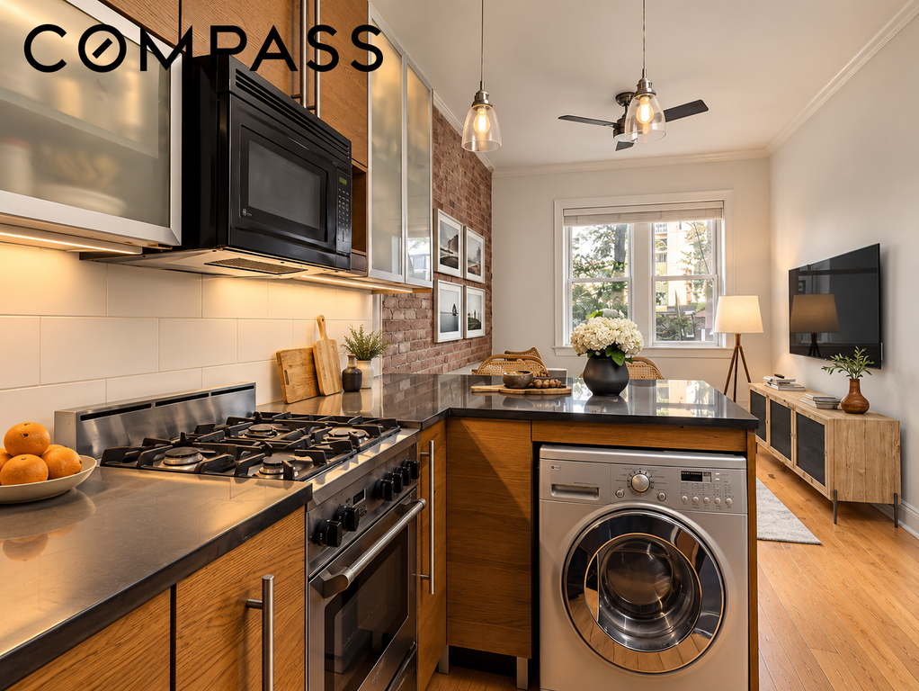 406 West 46th Street, Unit 1A photo 2