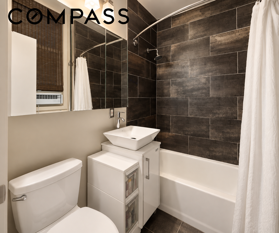 406 West 46th Street, Unit 1A photo 4
