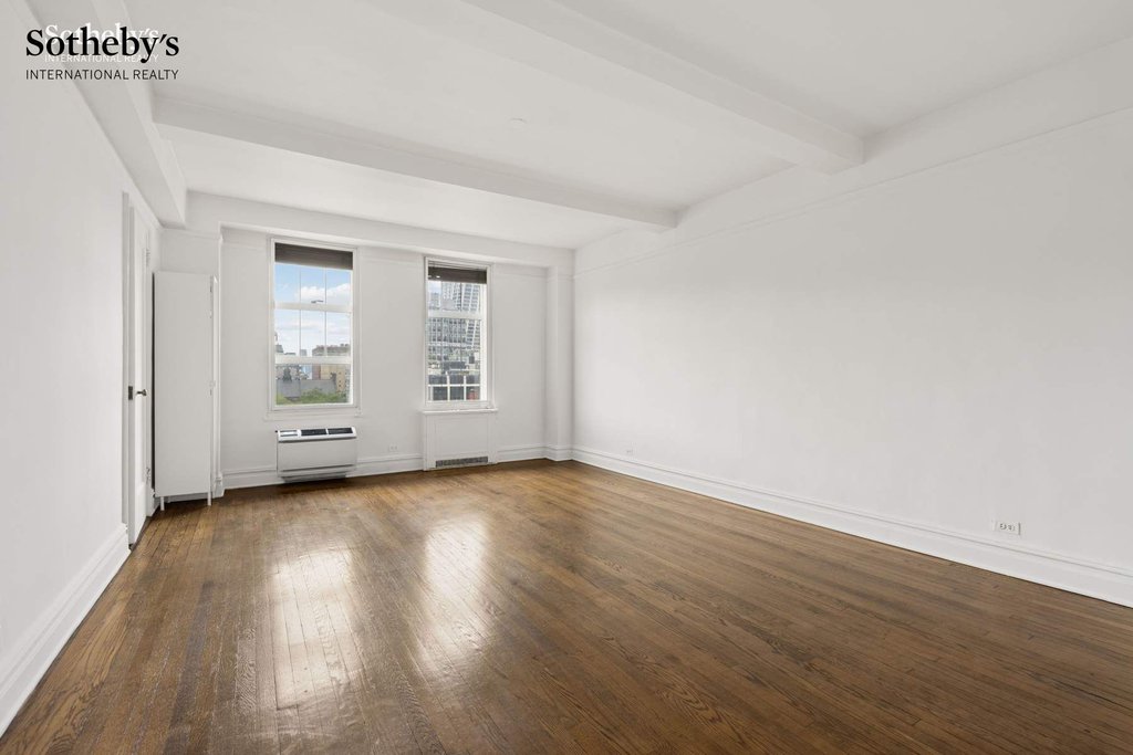 465 West 23rd Street, Unit 9I photo 2