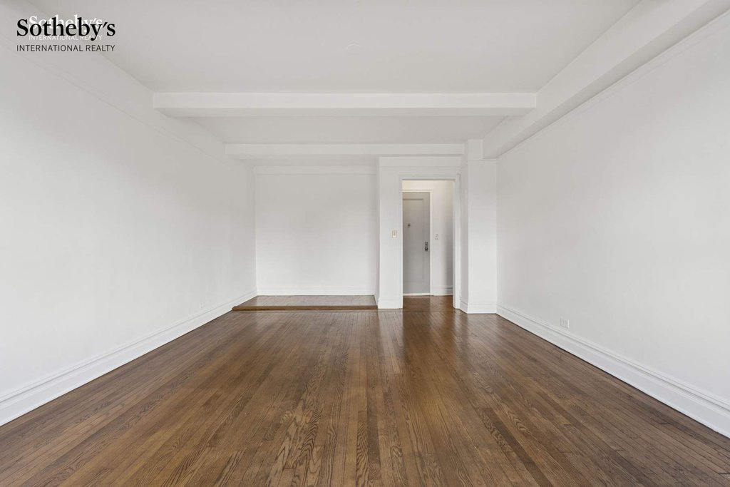 465 West 23rd Street, Unit 9I photo 5