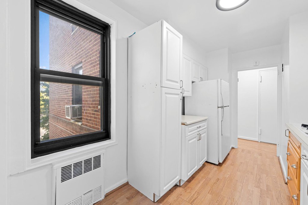 84-01 Main Street, Unit 325 photo 7