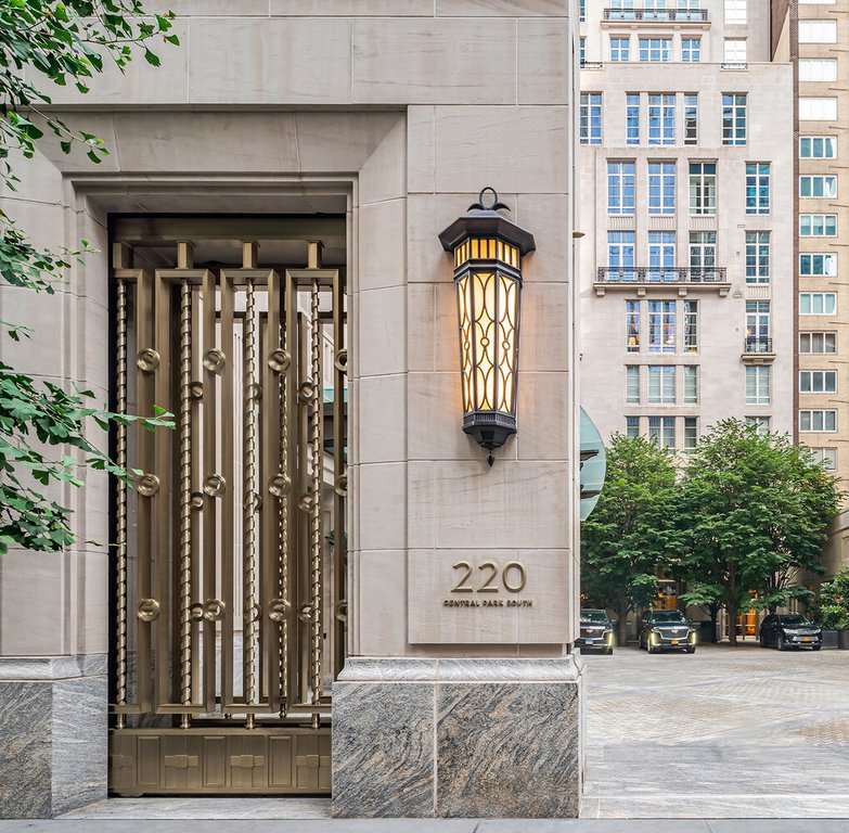 220 Central Park South, Unit VILLA7 photo 17