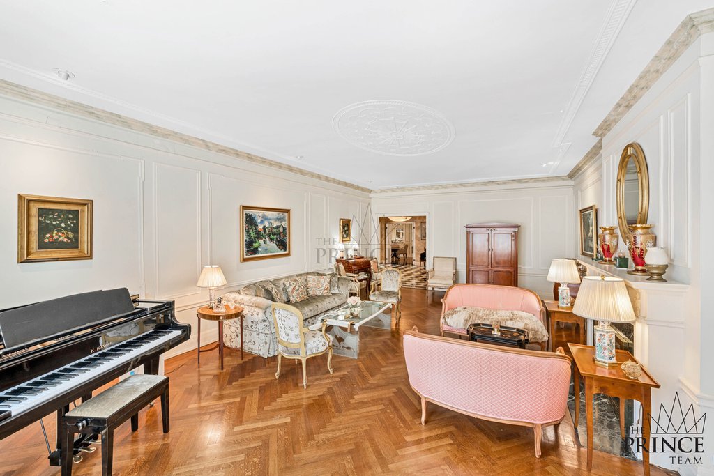 480 Park Avenue, Unit 8B photo 2