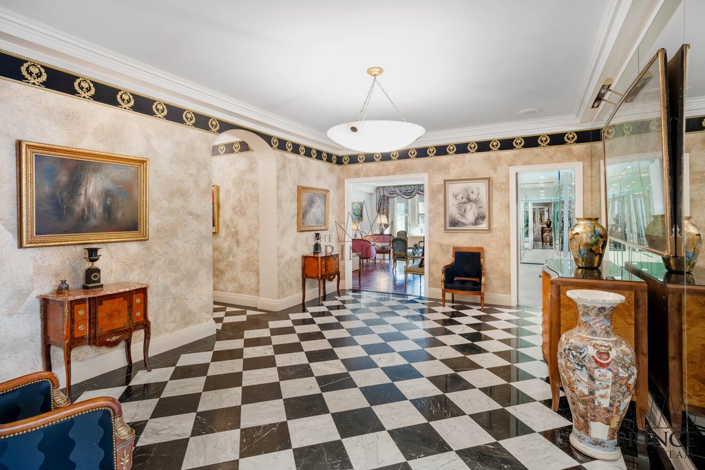 480 Park Avenue, Unit 8B photo 3