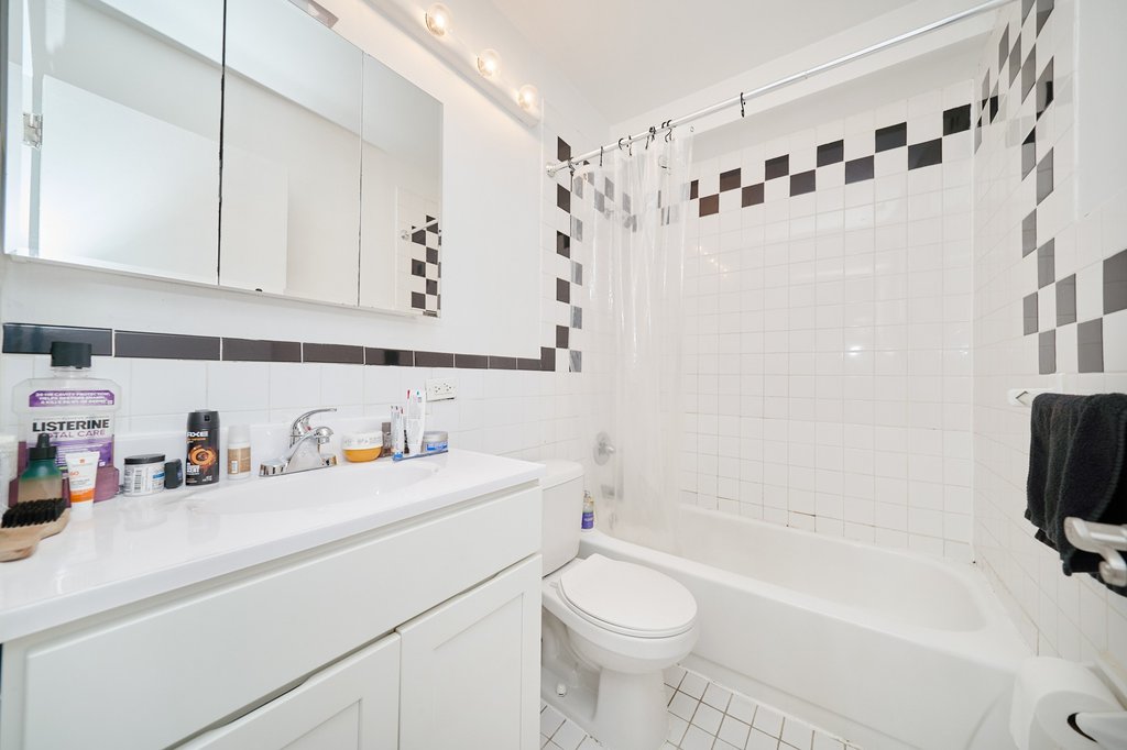 337 West 43rd Street, Unit 2DD photo 7