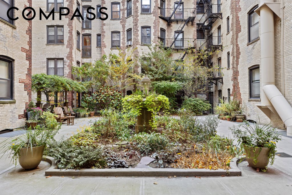 78 Eighth Avenue, Unit 1C photo 10