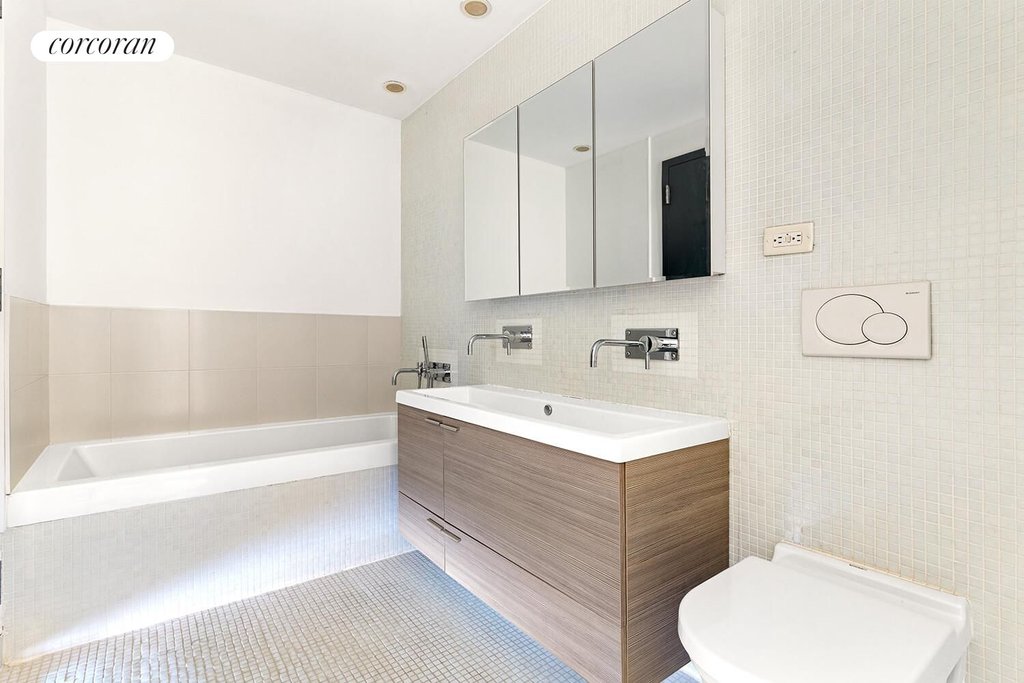904 Pacific Street, Unit 601 photo 6