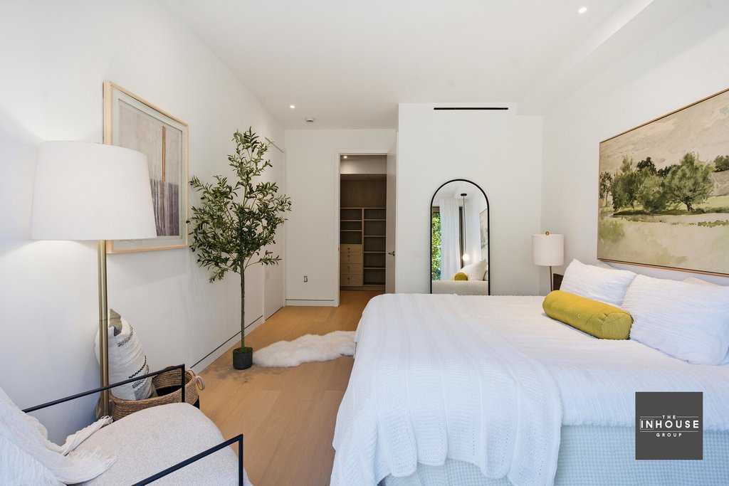 174 Eagle Street, Unit PH photo 9