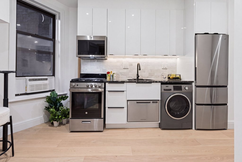 514 East 82nd Street, Unit 3W photo 4