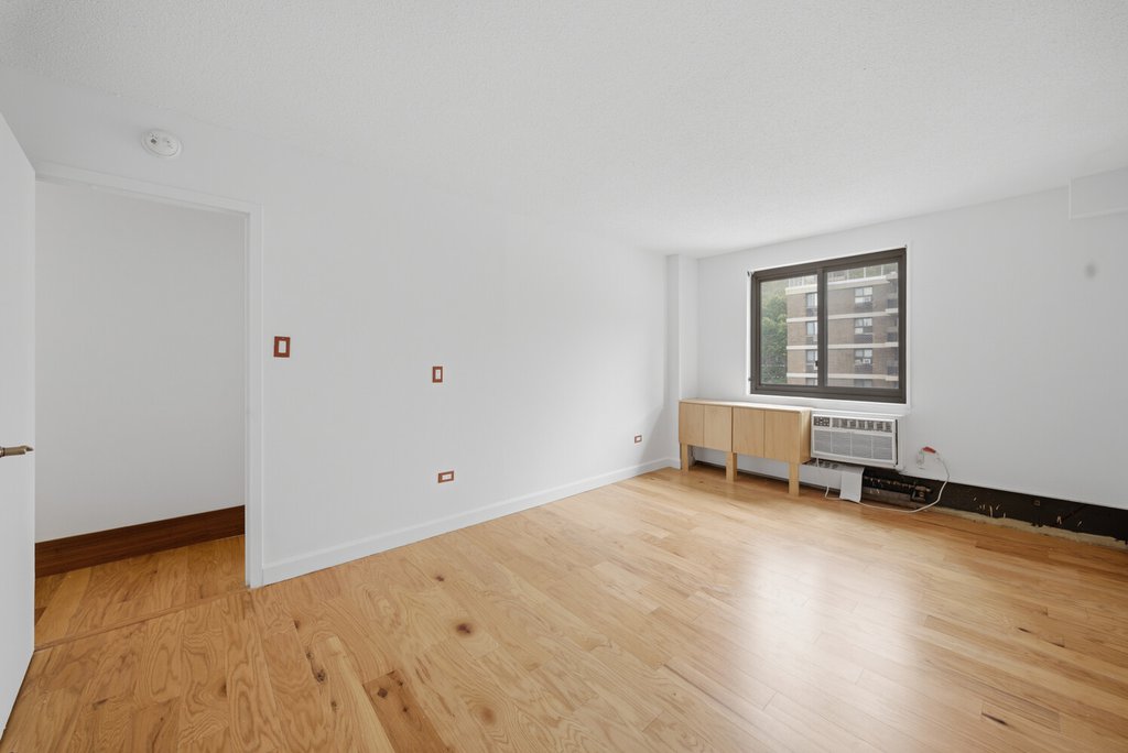 299 Pearl Street, Unit 5E photo 18