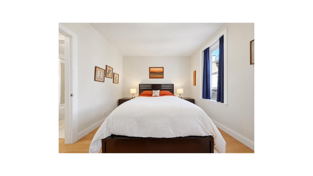 811 Walton Avenue, Unit E18 photo 8
