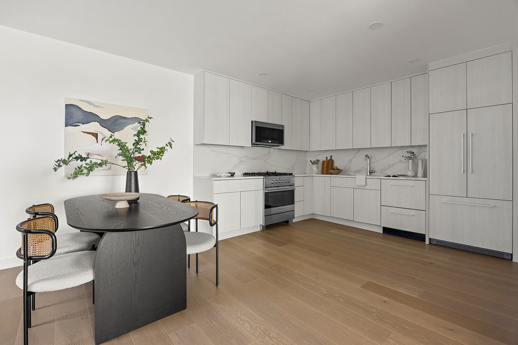 379 Ocean Parkway, Unit 5B photo 4